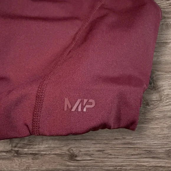 Like New- MyProtien MP Women's Burgundy Sports Bra Size Medium - Picture 3 of 5